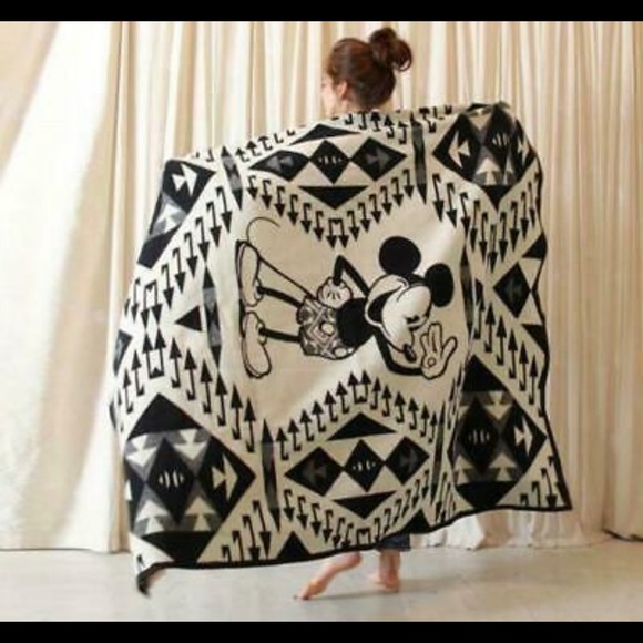 SOLD.  Limited Edition Pendleton Blanket. Made in the USA. - Picture 2 of 7